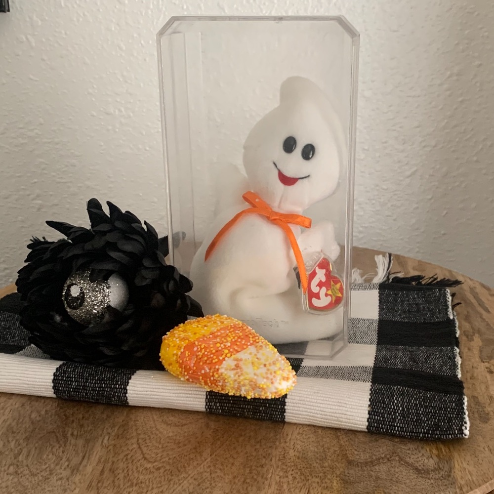 Beanie baby collectors item- 👻 spooky